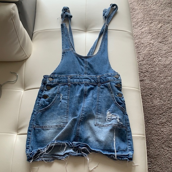 Jean overall skirt - Picture 1 of 2